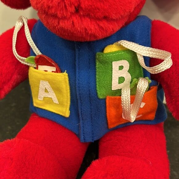 Vintage Dakin 1992 Clifford The Big Red Dog W/ ABC'S VEST 13" Plush - Picture 3 of 6